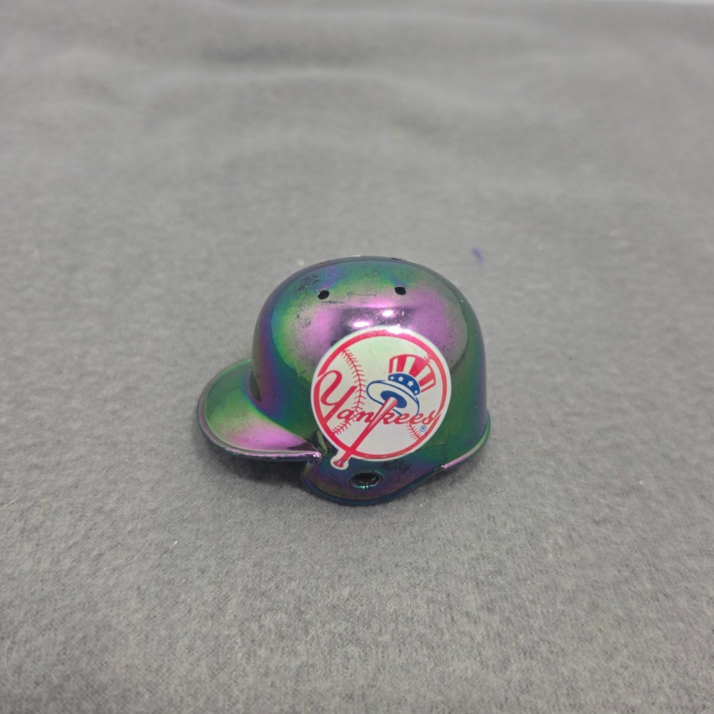 Vintage 1998 Riddell MLB New York Yankees Pocket Pro Mini Helmet Iridescent B